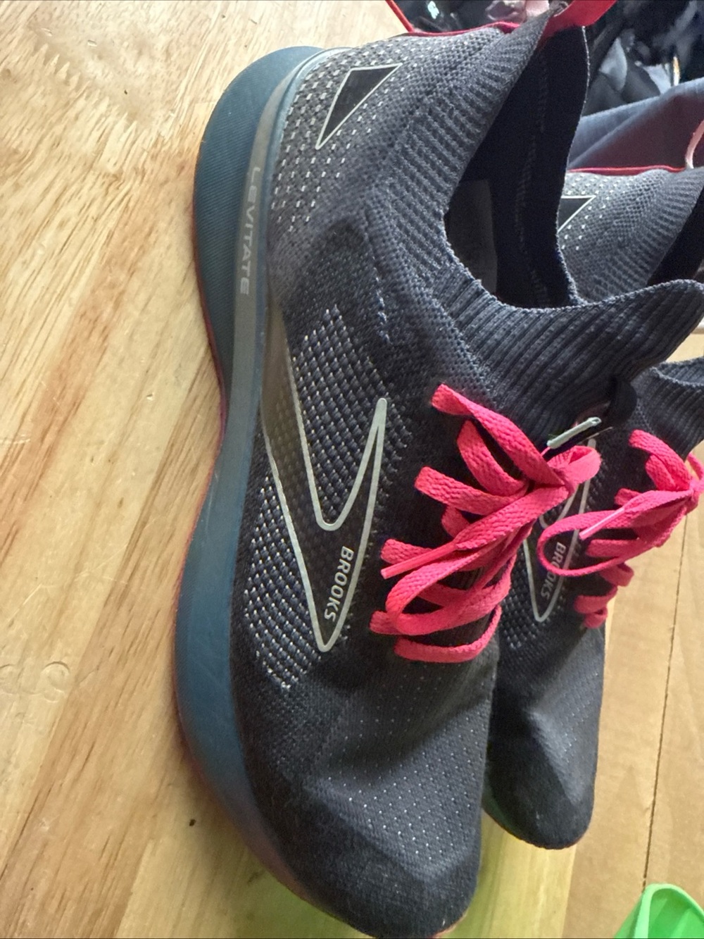 Brooks Women’s Black Knit Running Shoes with Pink Laces